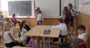 Citim, desenăm, cântăm – Portative muzicale