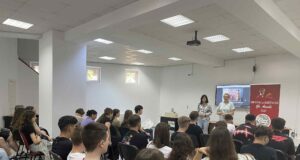 Drumurile Educației cu Veselica. Ateliere de dezvoltare personală pentru copii și tineri