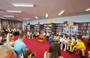 Din paginile lecturii, în aplauzele scenei